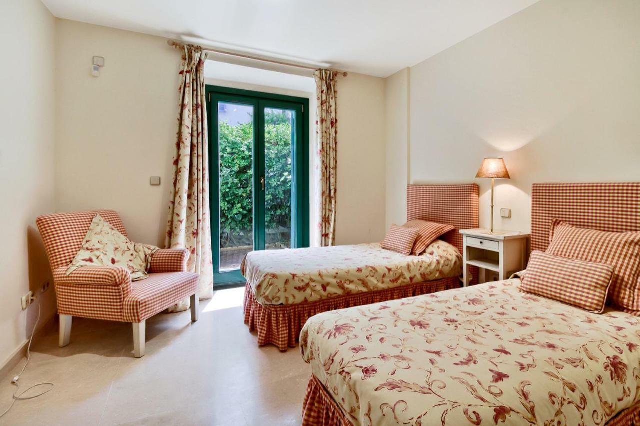Villa Adosado En Ribera Del Emperador Sotogrande Esterno foto