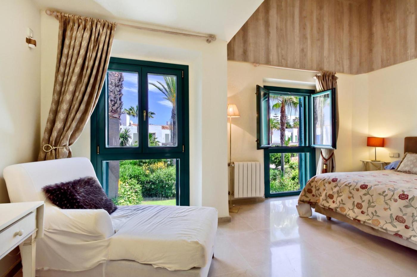 Villa Adosado En Ribera Del Emperador Sotogrande Esterno foto